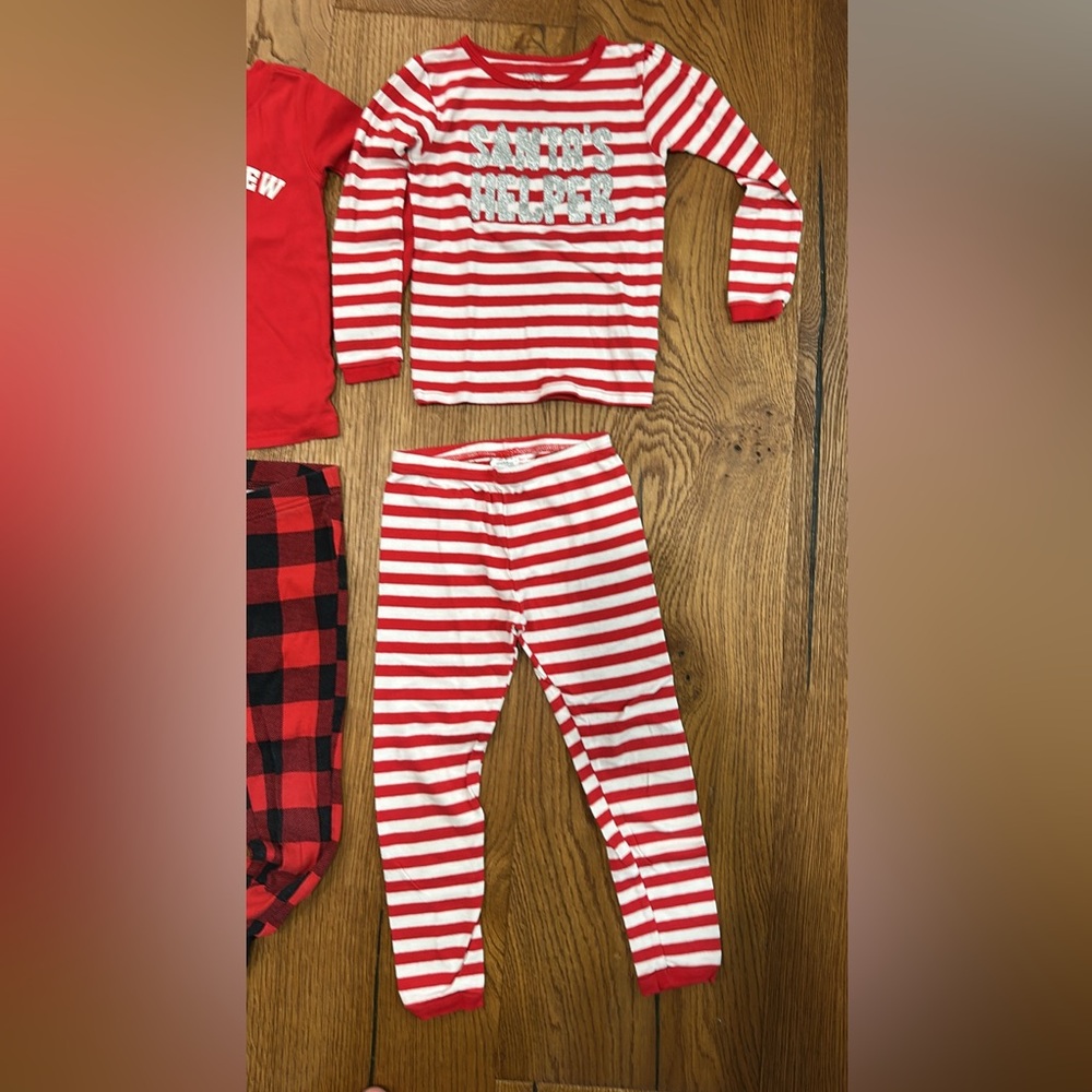 Kids Holiday Christmas Pajama Sets - 4 sets of all 5T - Picture 2 of 5